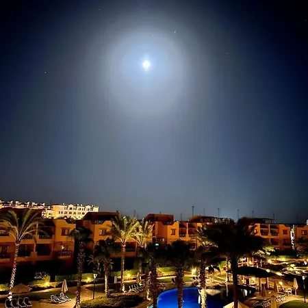 עיין סוחנה Mountain View Sokhna 2, Sea & Pool View, 3Bedrooms, Penthouse With Roof- Families Only מראה חיצוני תמונה
